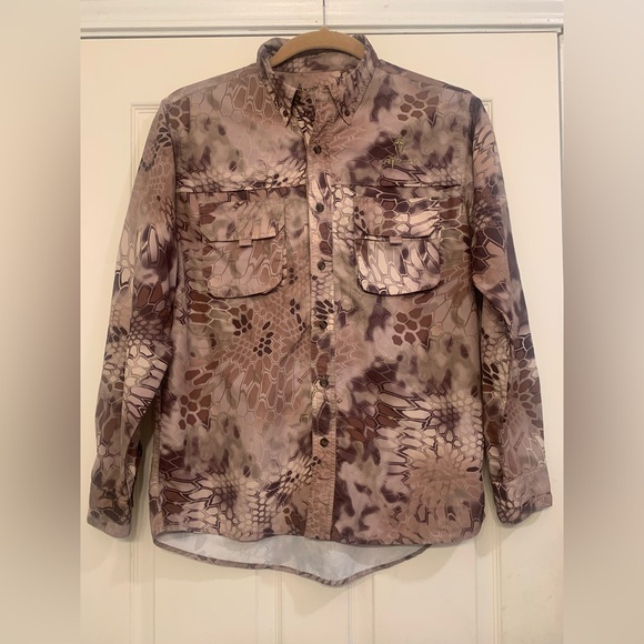 Kryptek Highlander Camo Terrain Concealment Large Men’s Button Up.       2521 - Picture 1 of 8